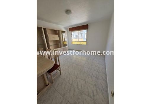 Apartamento - Reventa - Torrevieja - Las Piscinas Naturales