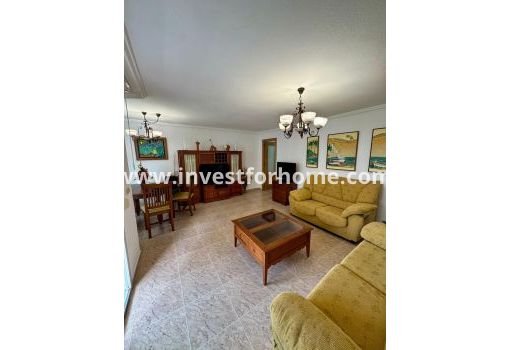 Apartment - Sale - Torrevieja - Centro