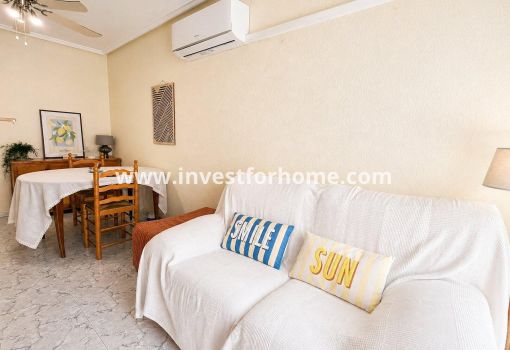 Apartment - Sale - Torrevieja - Centro