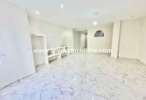 Apartment - Sale - Torrevieja - Centro