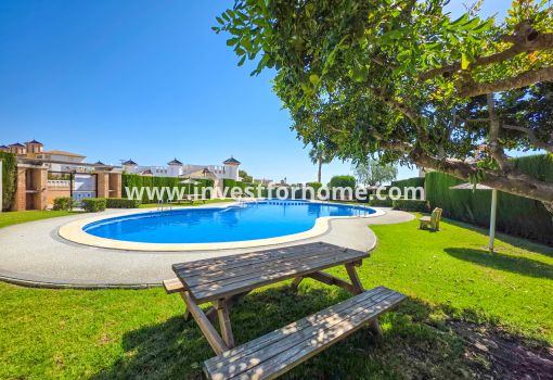 Appartement - Verkoop - Orihuela Costa - Cabo Roig