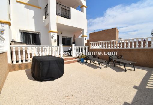 Appartement - Verkoop - Orihuela Costa - Punta Prima