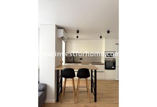 Appartement - Verkoop - Torrevieja - Centro