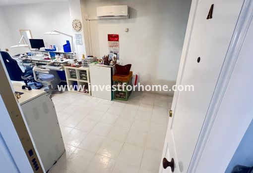 Appartement - Verkoop - Torrevieja - Centro