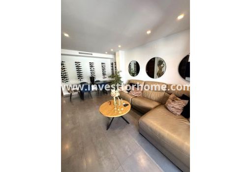 Appartement - Verkoop - Torrevieja - Centro