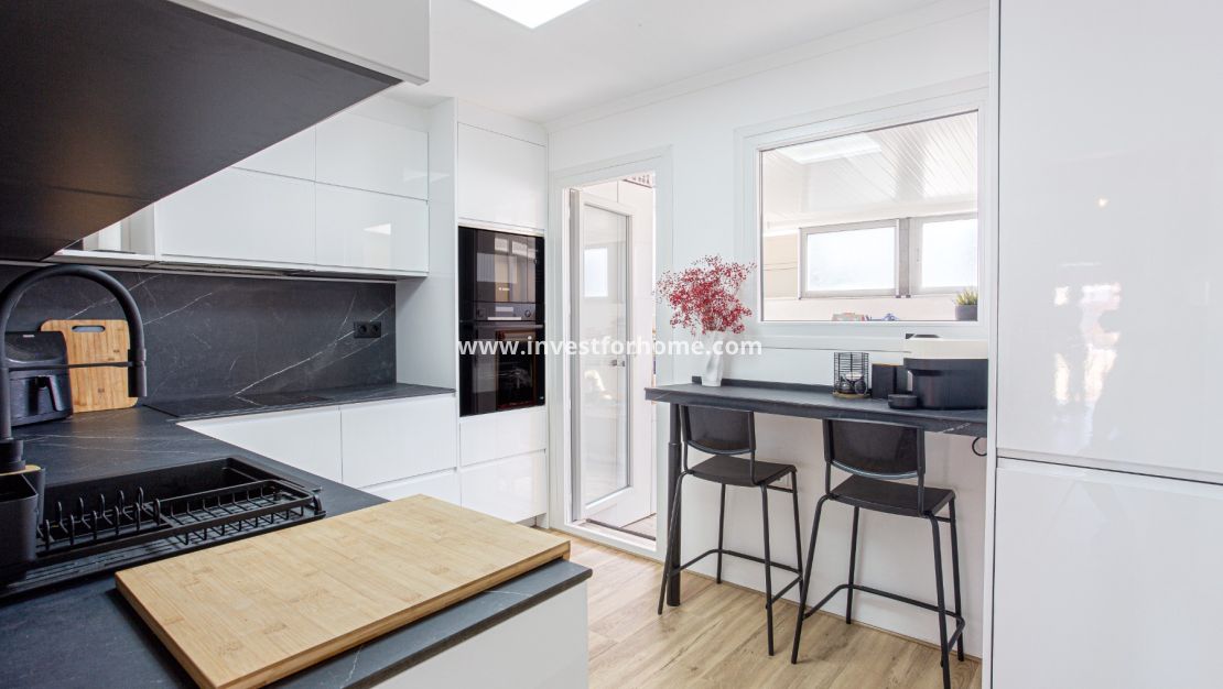 Arco Mediterraneo, Torrevieja, Aguas Nuevas, Sector 25, Poildeportivo, La Hoya