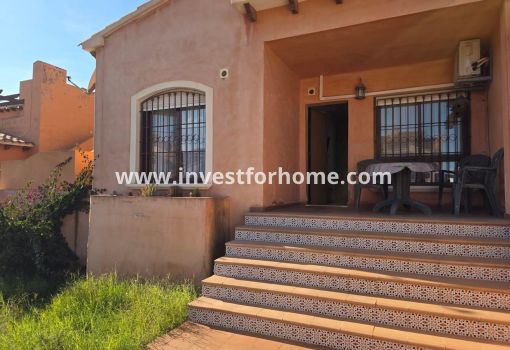 Bungalow - Försäljning - Torrevieja - Zona Los Frutales