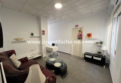 Casa - Reventa - Dolores - Centro