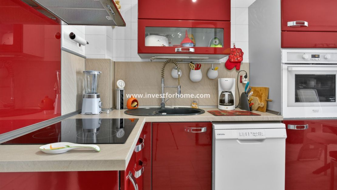 Cocina equipada bungalow Orihuela Costa