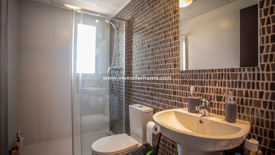 Comprar apartamento en España, Torrevieja, Alicante