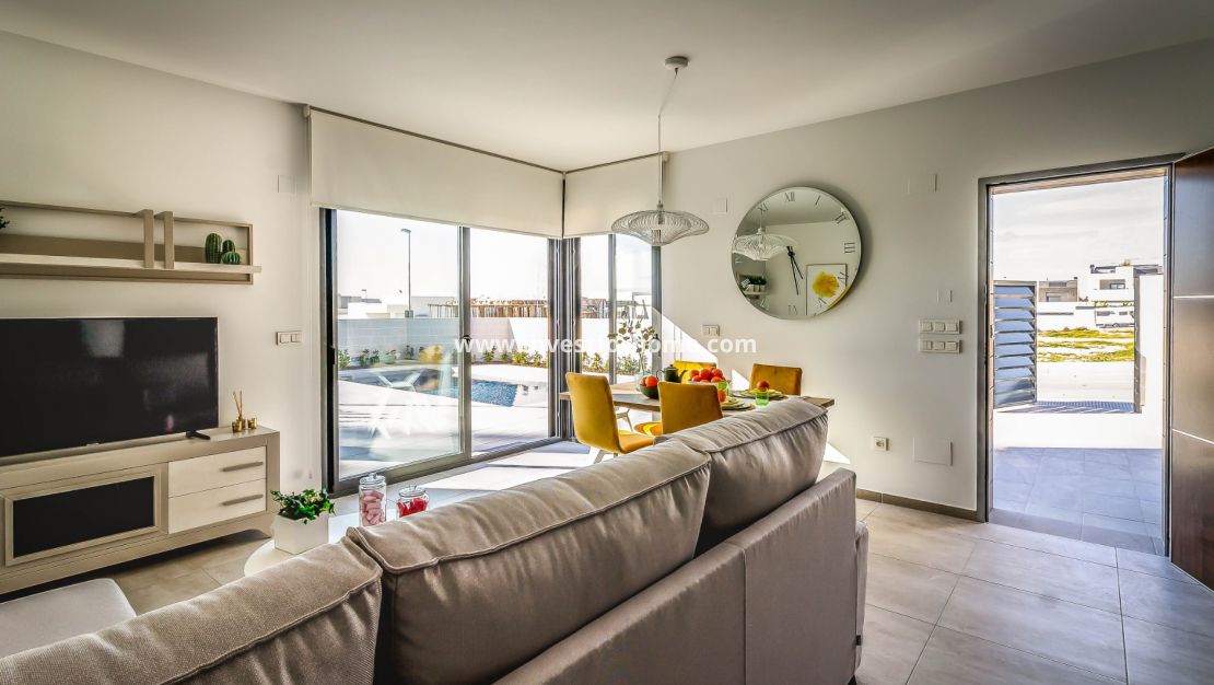 Costa Blanca Quesada Benijofar