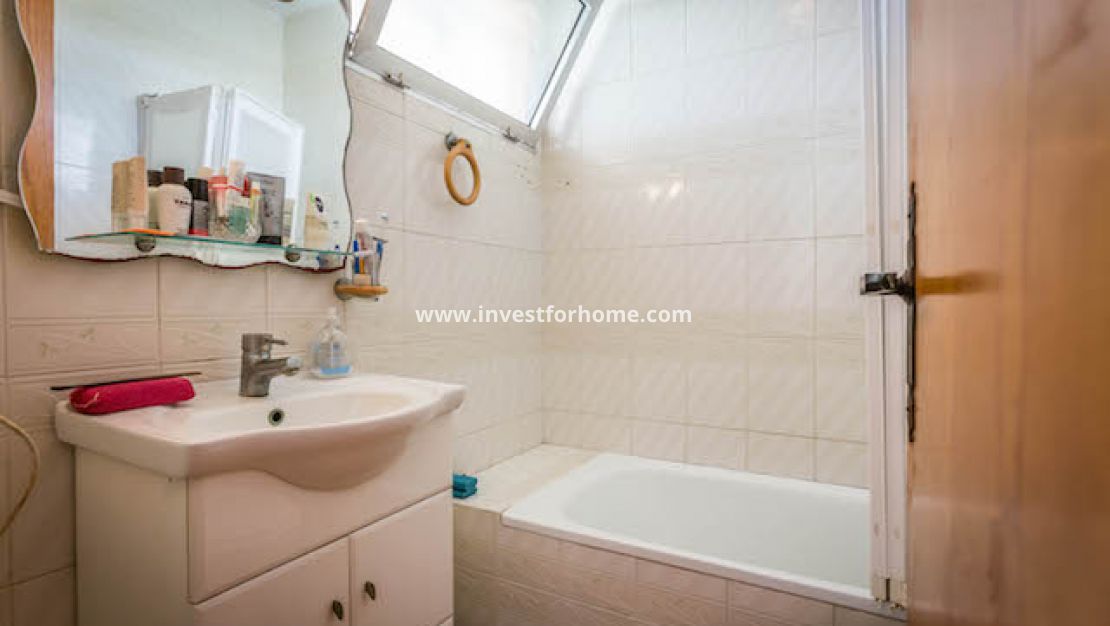 Costa Blanca Torrevieja Mar Azul La veleta