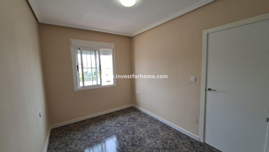Försäljning - Bungalow - Orihuela Costa - Punta Prima