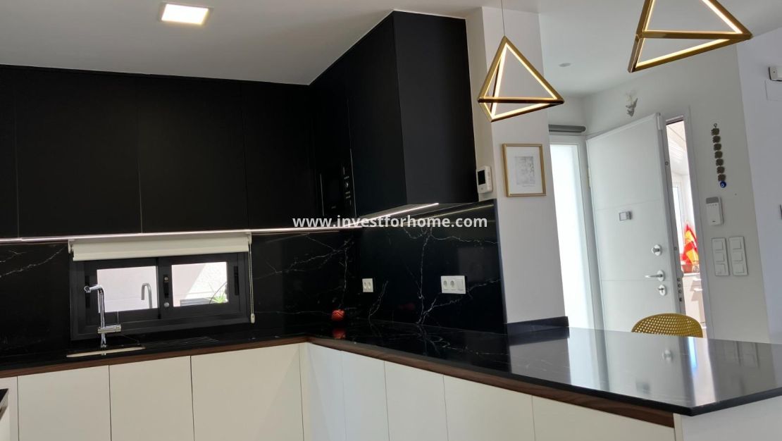 Försäljning - Bungalow - San Miguel de Salinas - Las Colinas