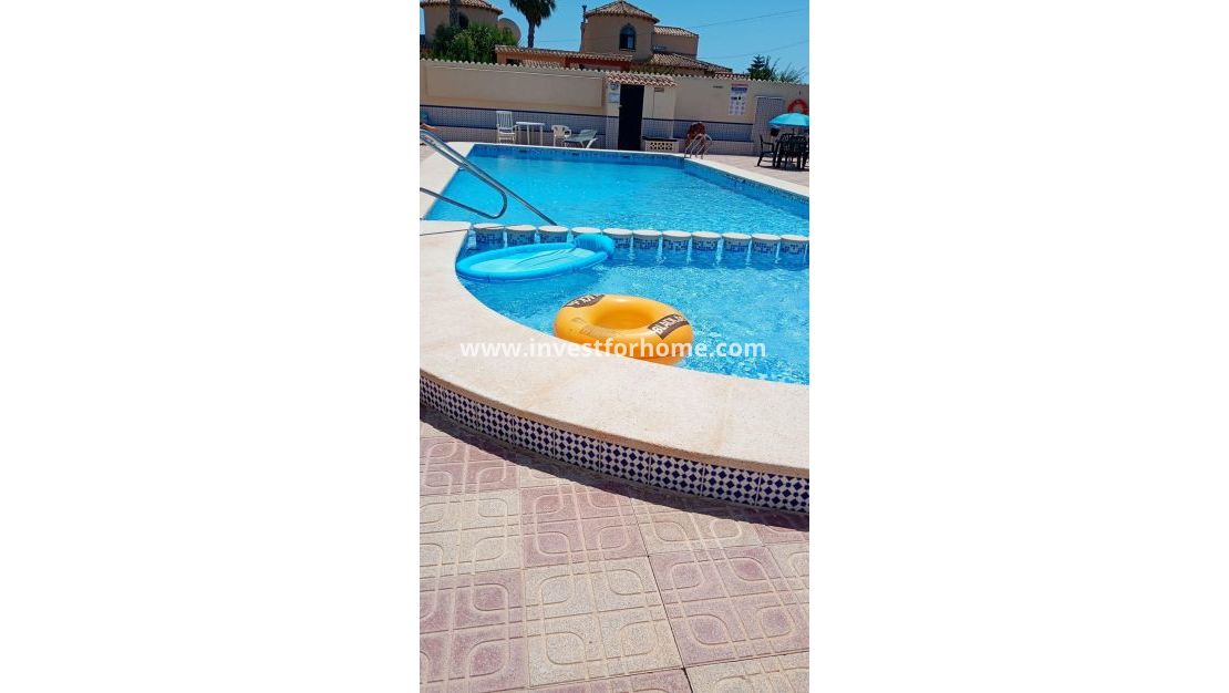 Försäljning - Bungalow - Torrevieja - La Siesta - El Salado - Torreta