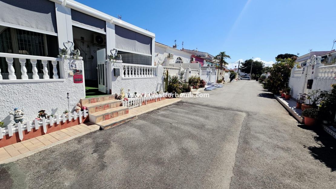 Försäljning - Bungalow - Torrevieja - La Siesta - El Salado - Torreta