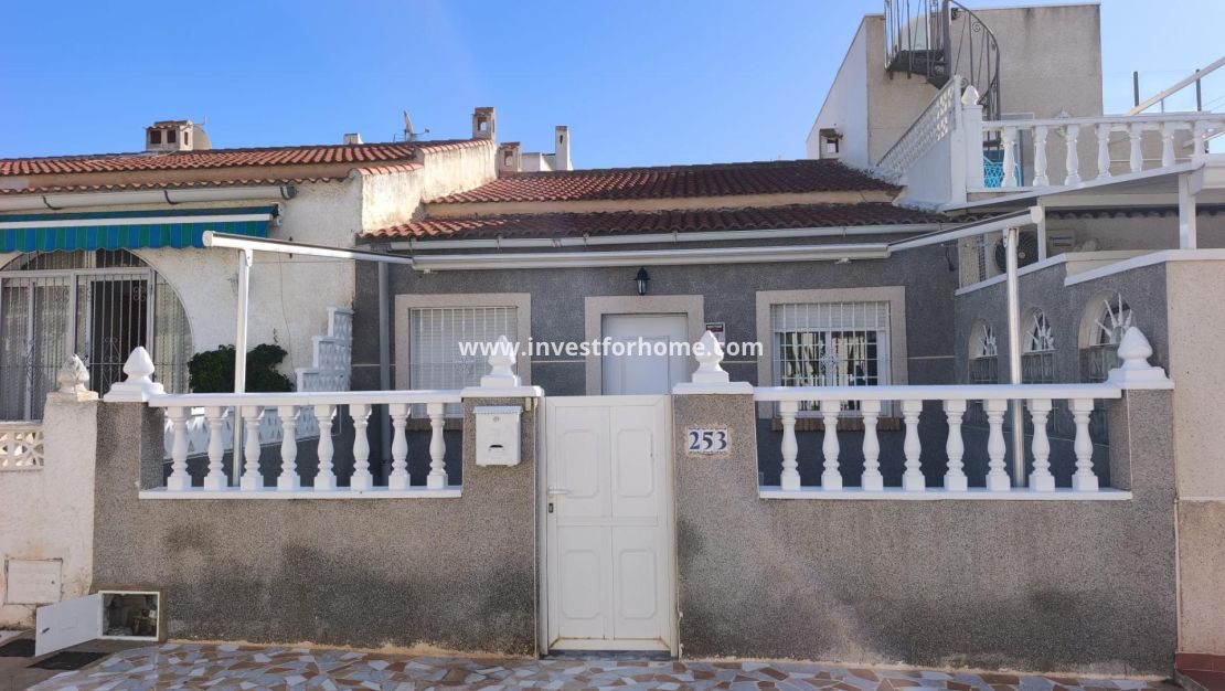 Försäljning - Bungalow - Torrevieja - La Siesta - El Salado - Torreta