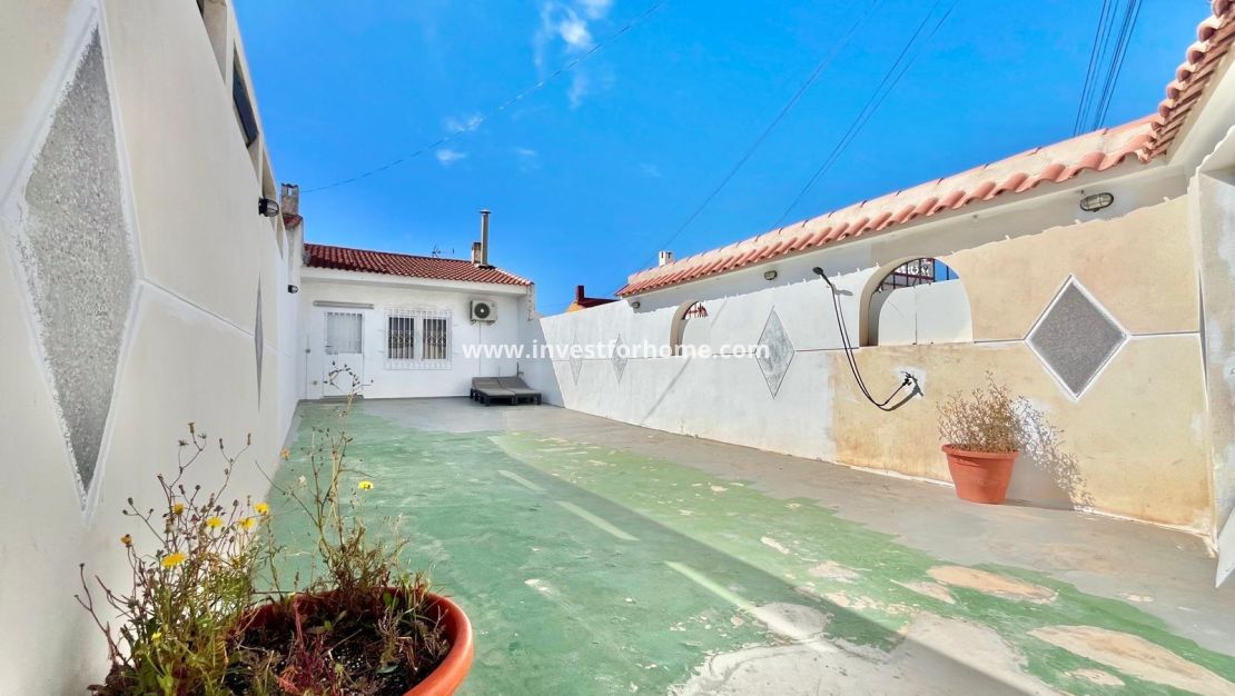 Försäljning - Bungalow - Torrevieja - La Siesta - El Salado - Torreta