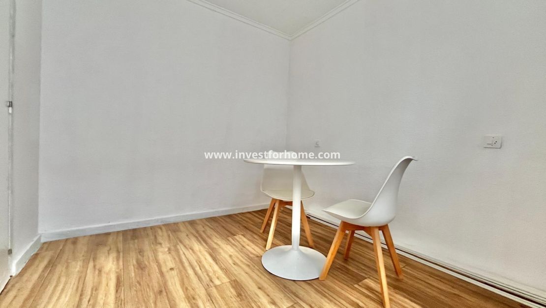 Försäljning - Bungalow - Torrevieja - La Siesta - El Salado - Torreta