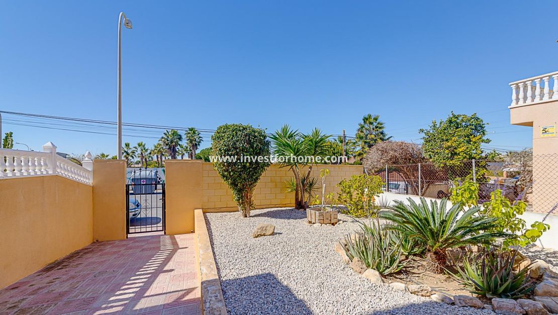Försäljning - Bungalow - Torrevieja - La Siesta - El Salado - Torreta