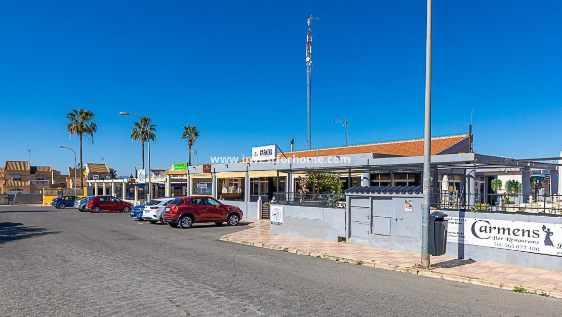 Försäljning - Bungalow - Torrevieja - La Siesta - El Salado - Torreta