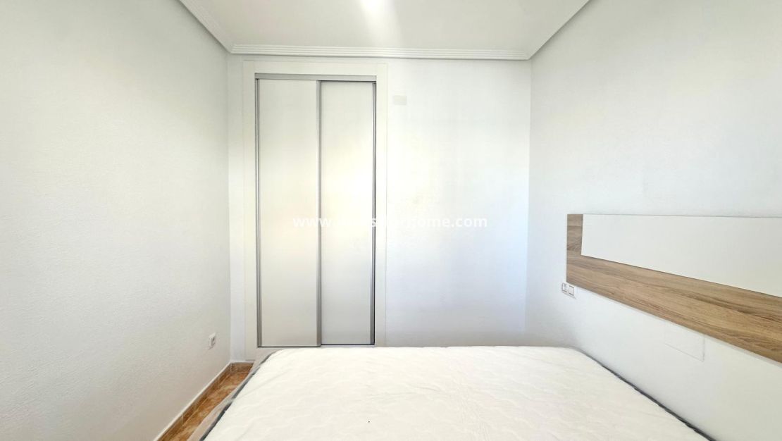 Försäljning - Bungalow - Torrevieja - Playa de los Locos