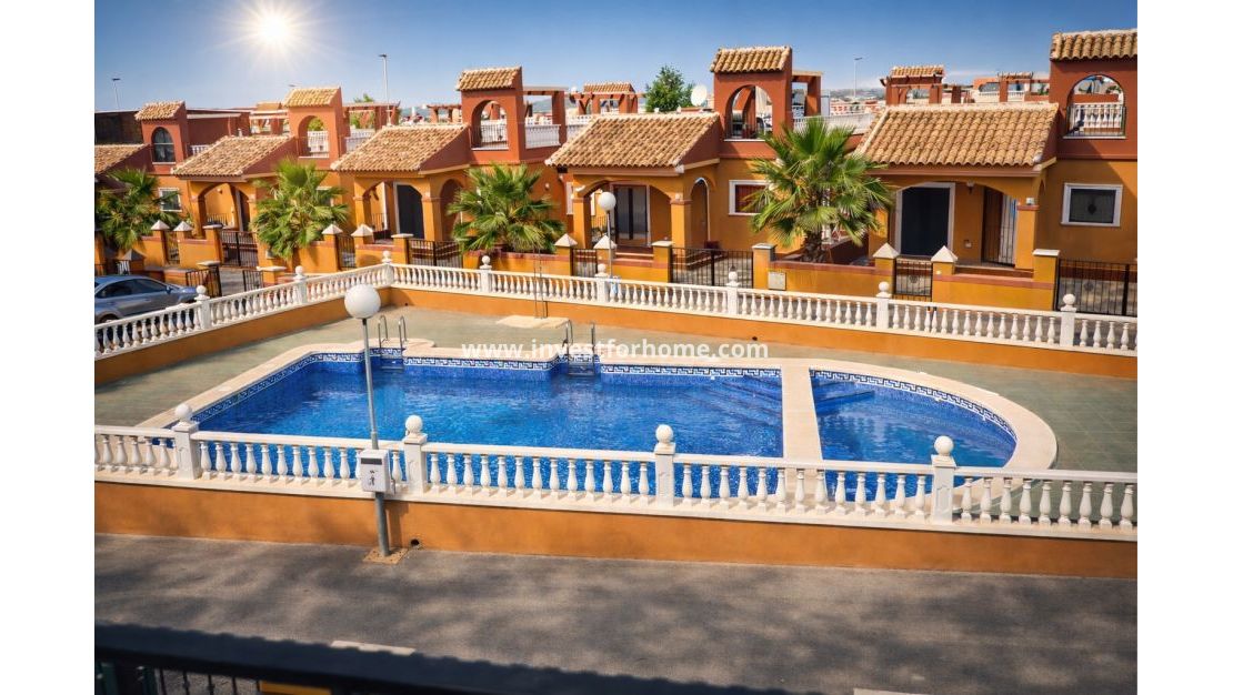Försäljning - Chalet - Torrevieja - aguas nuevas