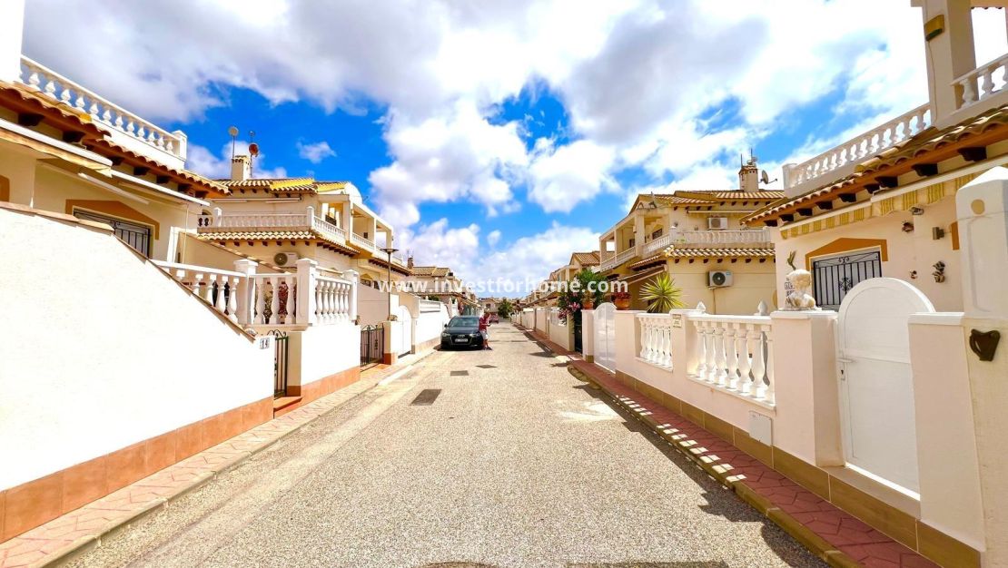 Försäljning - Hus - Orihuela Costa - Urbanización Perla Del Mar