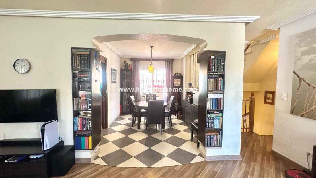 Försäljning - Hus - Orihuela Costa - Urbanización Perla Del Mar