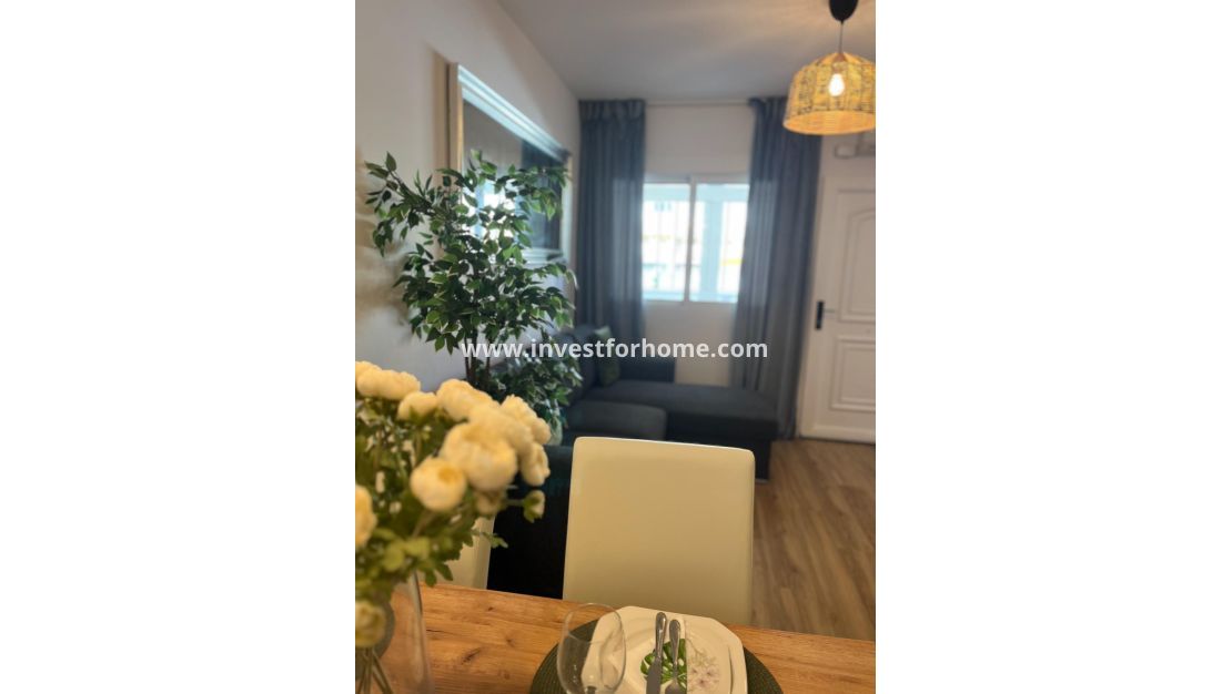 Försäljning - Hus - Orihuela Costa - Urbanización Perla Del Mar