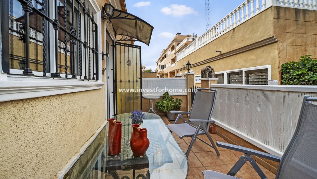 Försäljning - Hus - Orihuela Costa - Villamartín