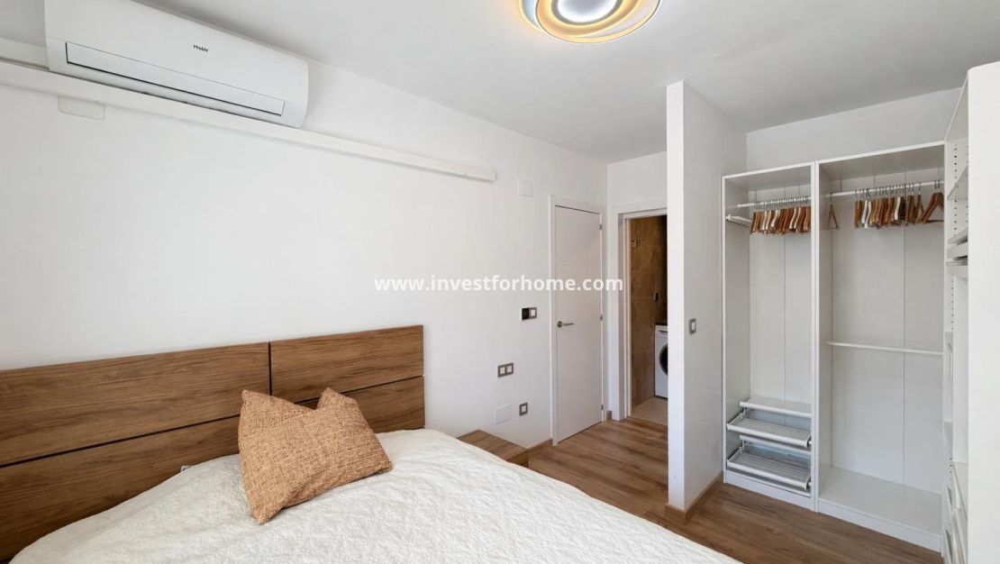 Försäljning - Lägenhet - Orihuela Costa - Altos De Campoamor