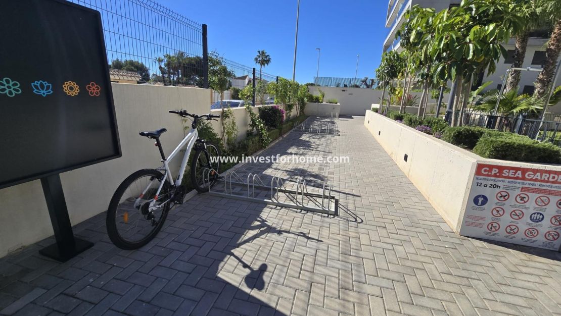 Försäljning - Lägenhet - Orihuela Costa - Dehesa De Campoamor