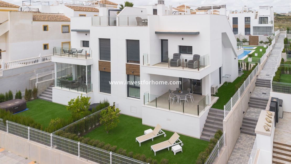 Försäljning - Lägenhet - Orihuela Costa - Entre Naranjos Vistabella Golf