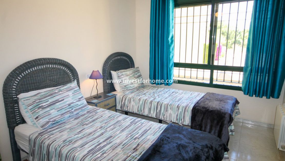 Försäljning - Lägenhet - Orihuela Costa - Lomas De Campoamor Golf