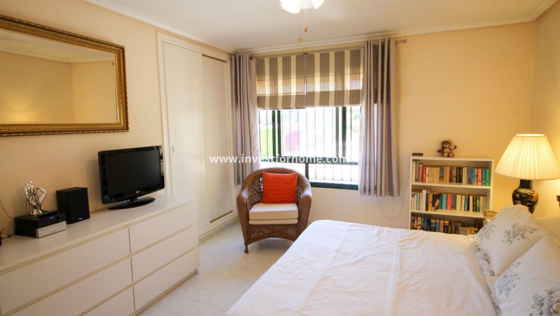 Försäljning - Lägenhet - Orihuela Costa - Lomas De Campoamor Golf