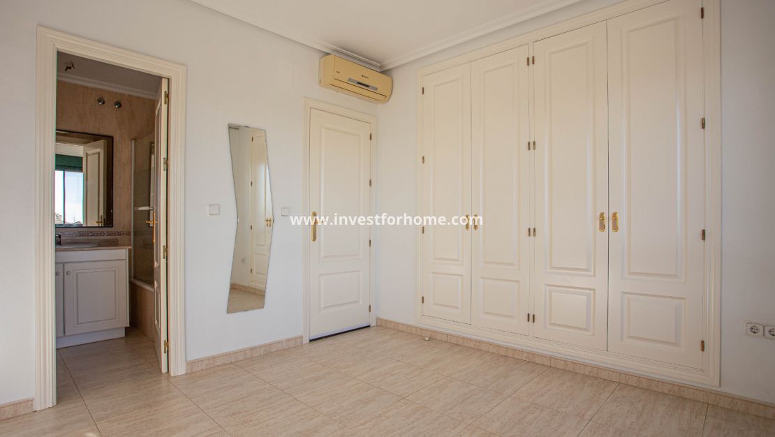 Försäljning - Lägenhet - Orihuela Costa - Lomas De Campoamor Golf