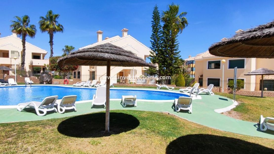 Försäljning - Lägenhet - Orihuela Costa - Lomas De Campoamor Golf