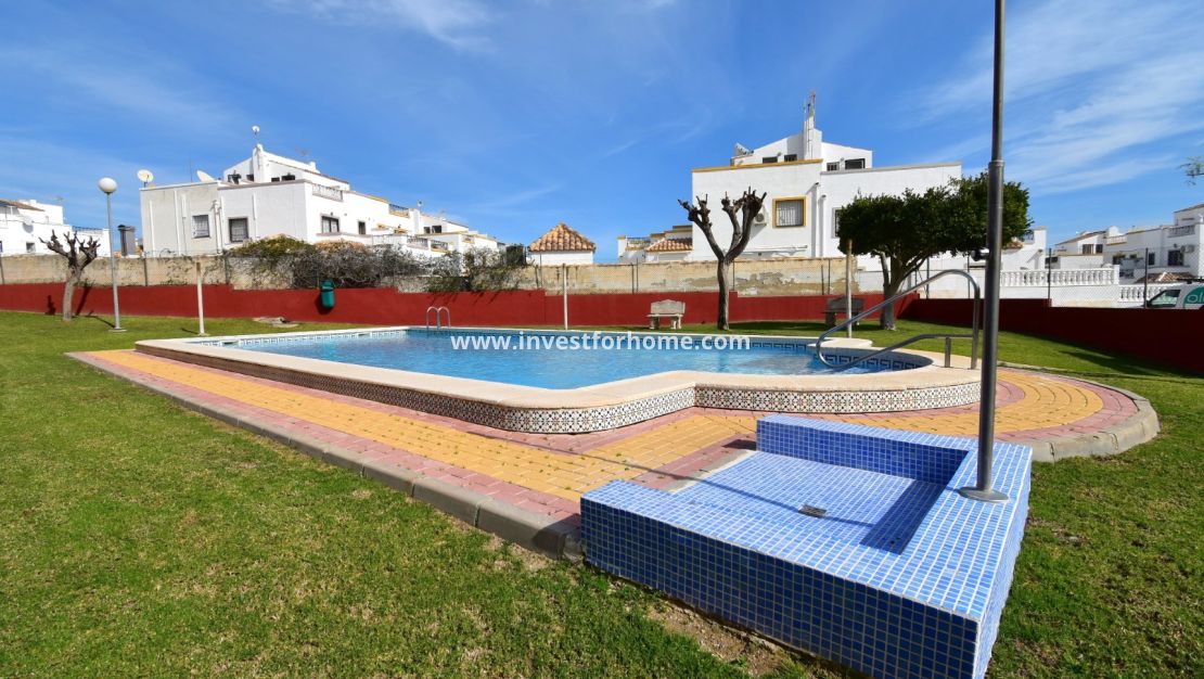 Försäljning - Lägenhet - Orihuela Costa - Los Altos