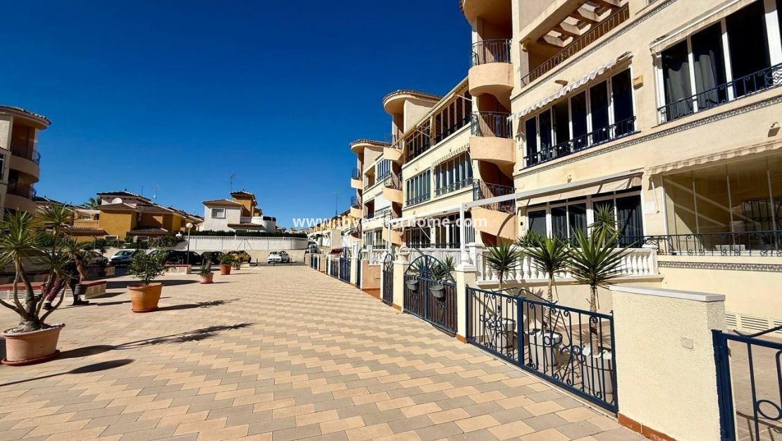 Försäljning - Lägenhet - Orihuela Costa - Los Balcones Y Los Altos