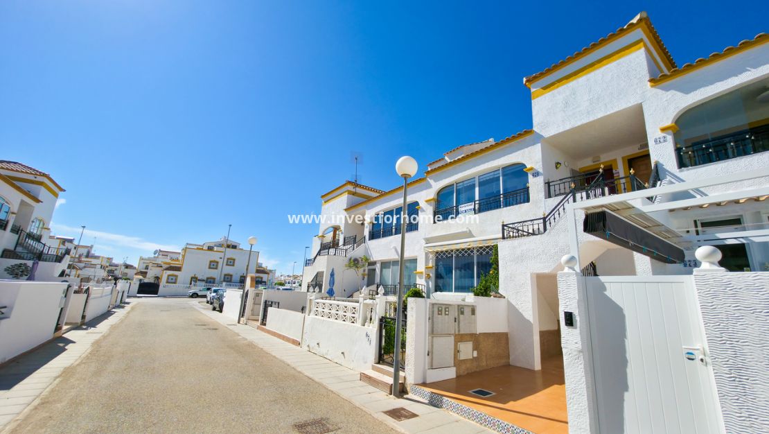 Försäljning - Lägenhet - Orihuela Costa - Vistabella Golf Entre Naranjos