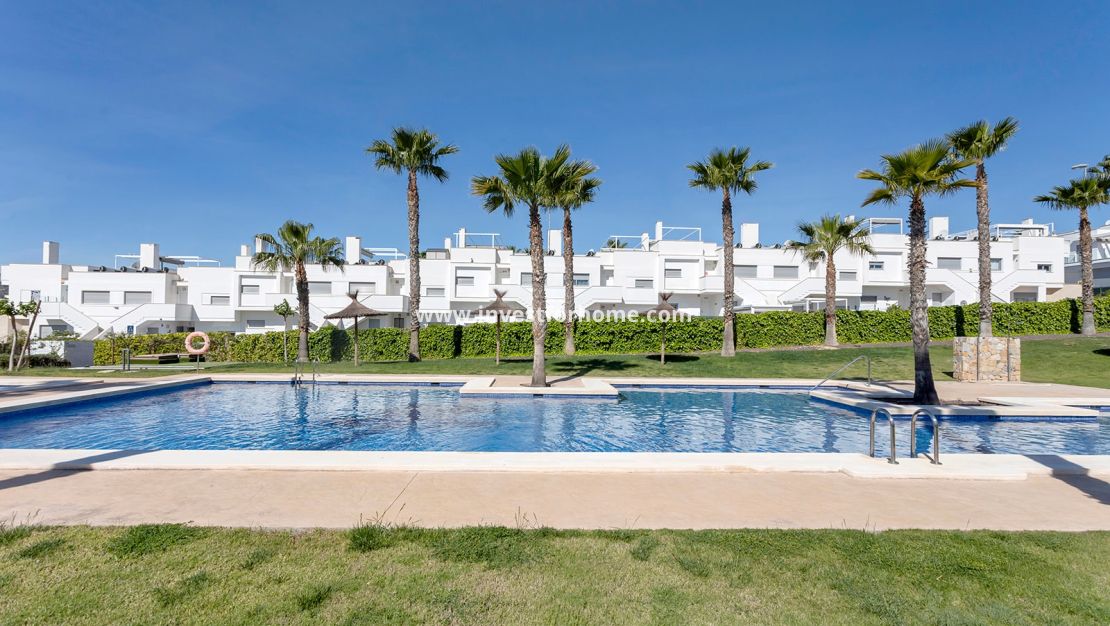 Försäljning - Lägenhet - Orihuela Costa - Vistabella Golf