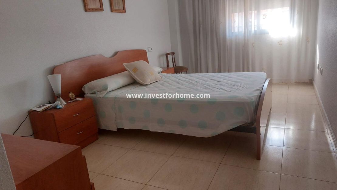 Försäljning - Lägenhet - Orihuela Costa - Zona Centro