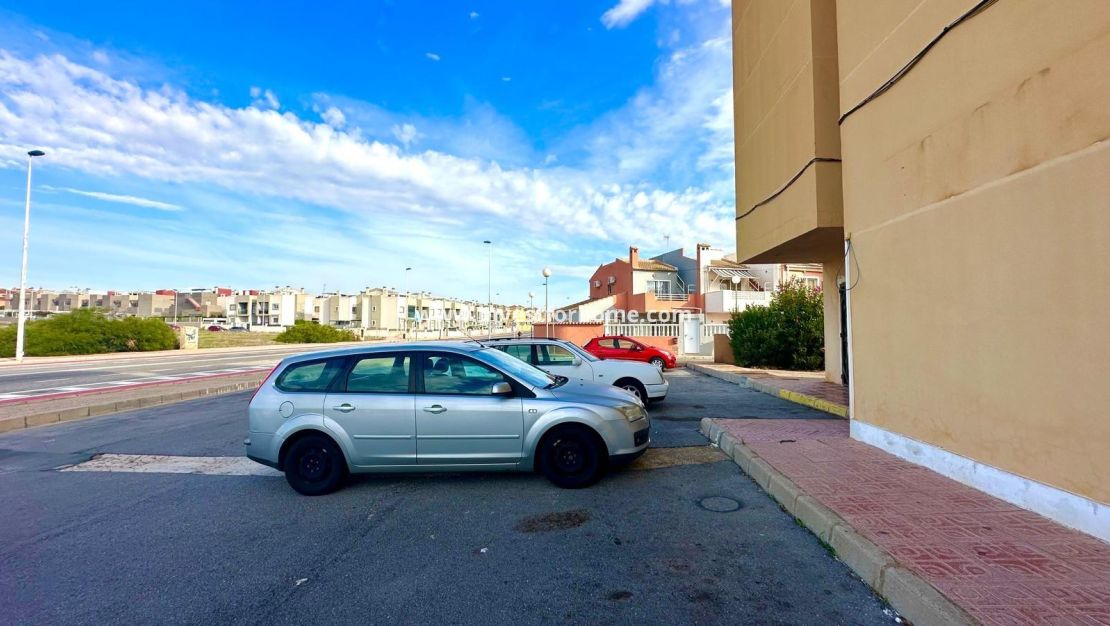 Försäljning - Lägenhet - Torrevieja - aguas nuevas