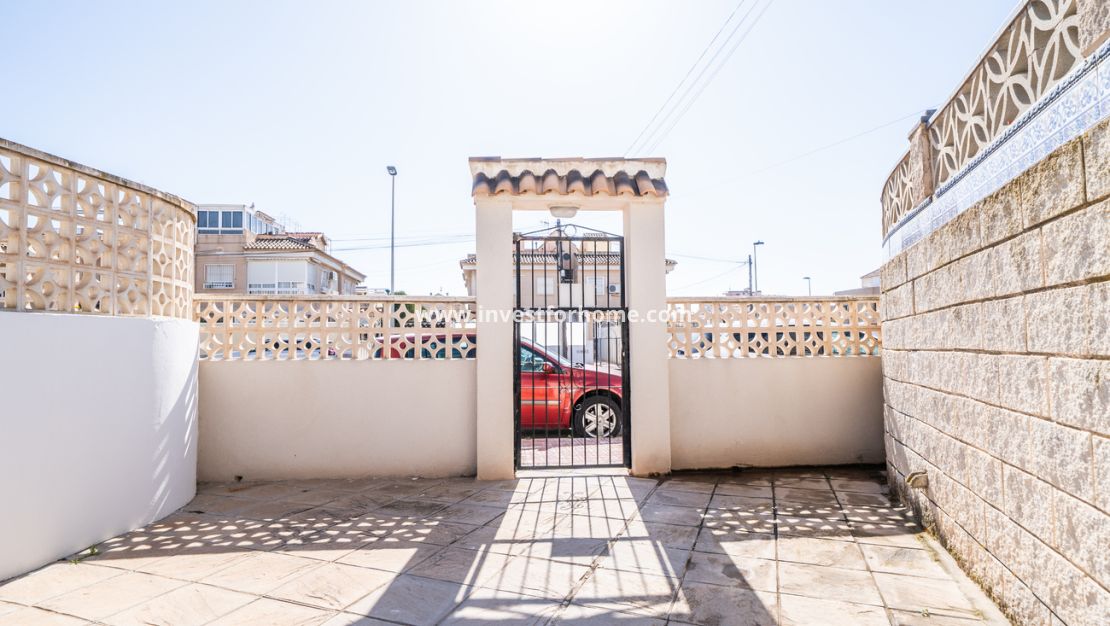 Försäljning - Lägenhet - Torrevieja - aguas nuevas