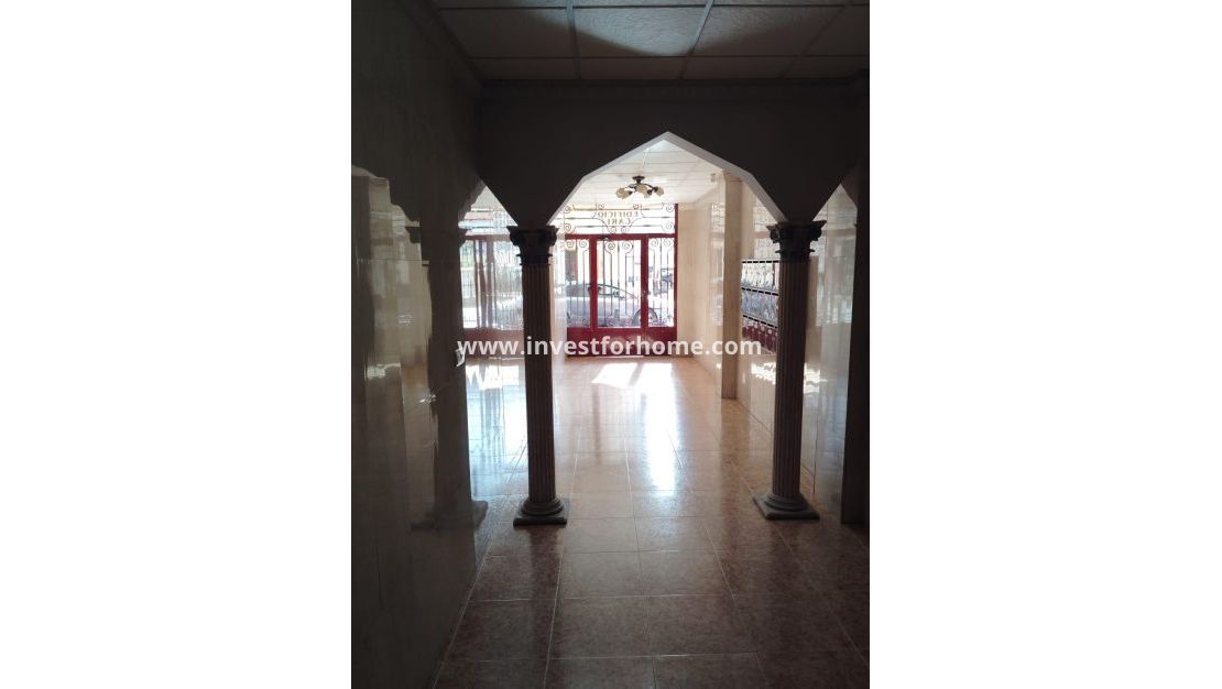 Försäljning - Lägenhet - Torrevieja - Centro