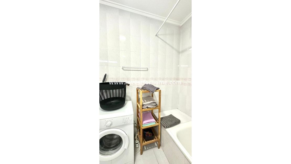 Försäljning - Lägenhet - Torrevieja - Centro