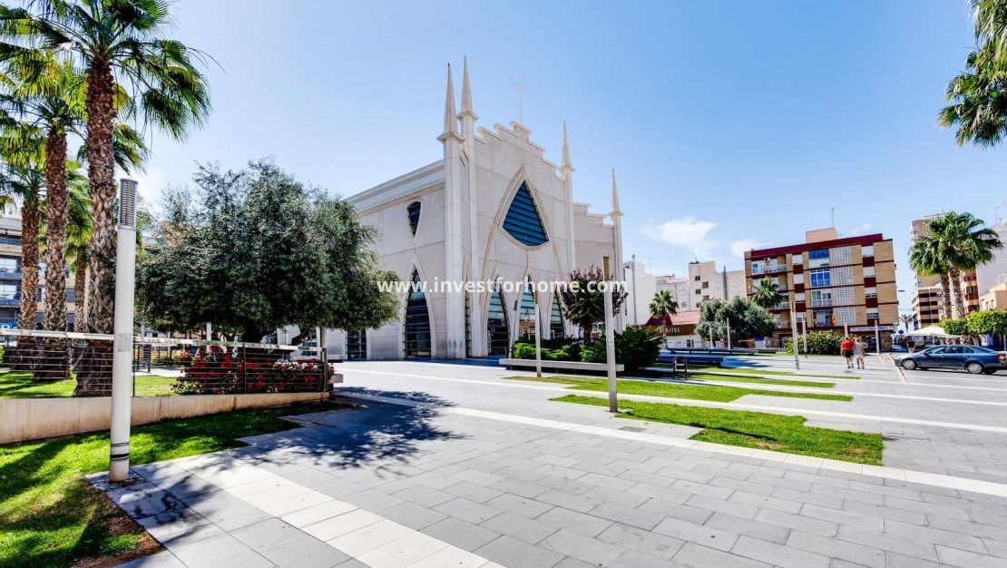 Försäljning - Lägenhet - Torrevieja - Centro