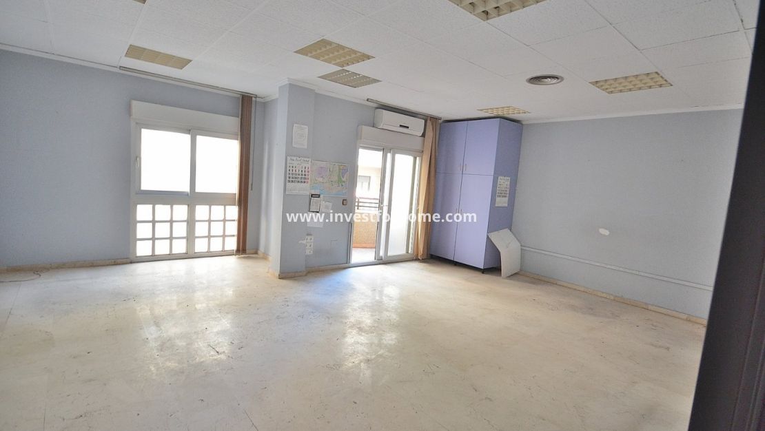 Försäljning - Lägenhet - Torrevieja - Centro