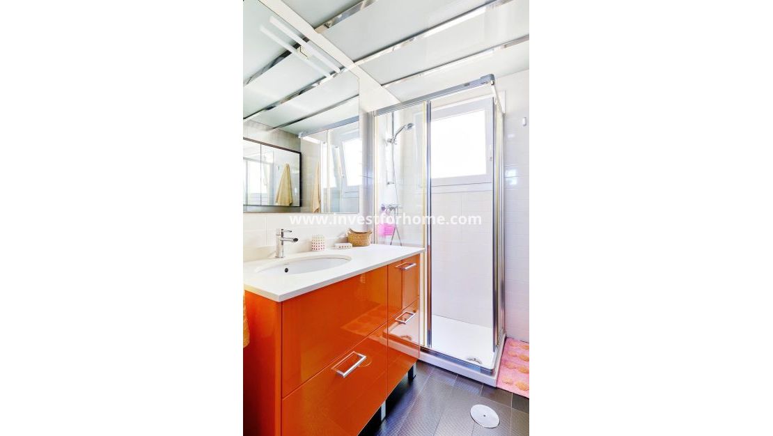 Försäljning - Lägenhet - Torrevieja - Centro